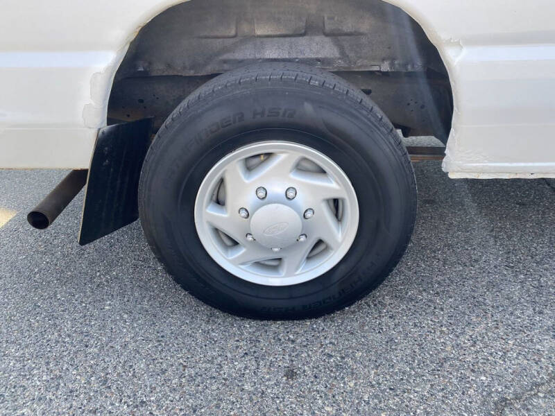 2012 Ford E-Series E-250