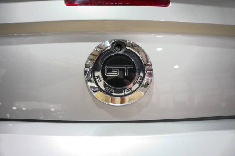 2005 Ford Mustang GT Premium