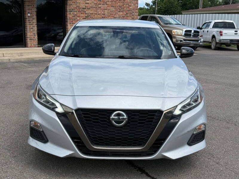 2022 Nissan Altima 2.5 SR