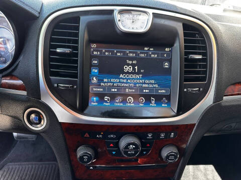 2012 Chrysler 300 Limited