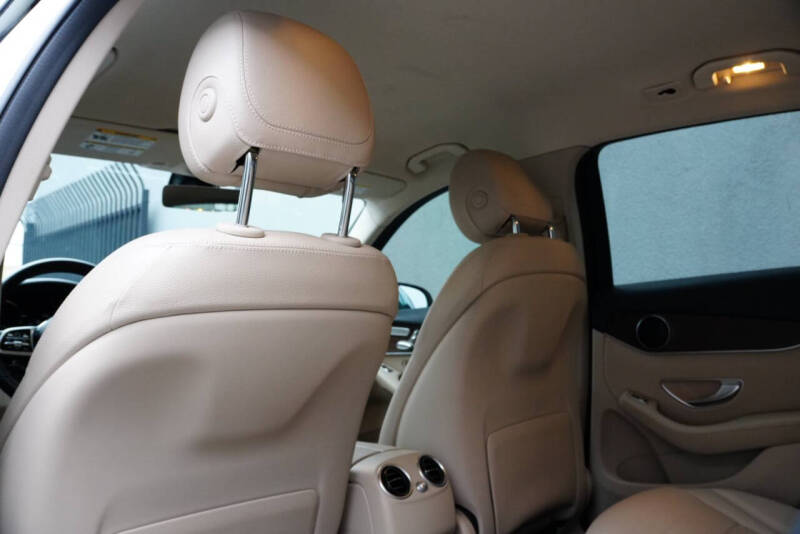 2021 Mercedes-Benz GLC GLC 300 4MATIC