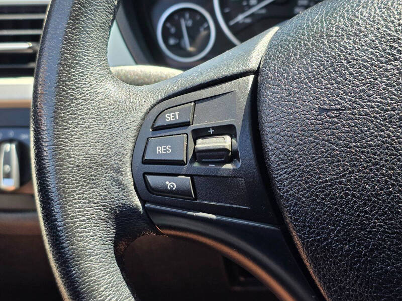 2013 BMW 3 Series 320i
