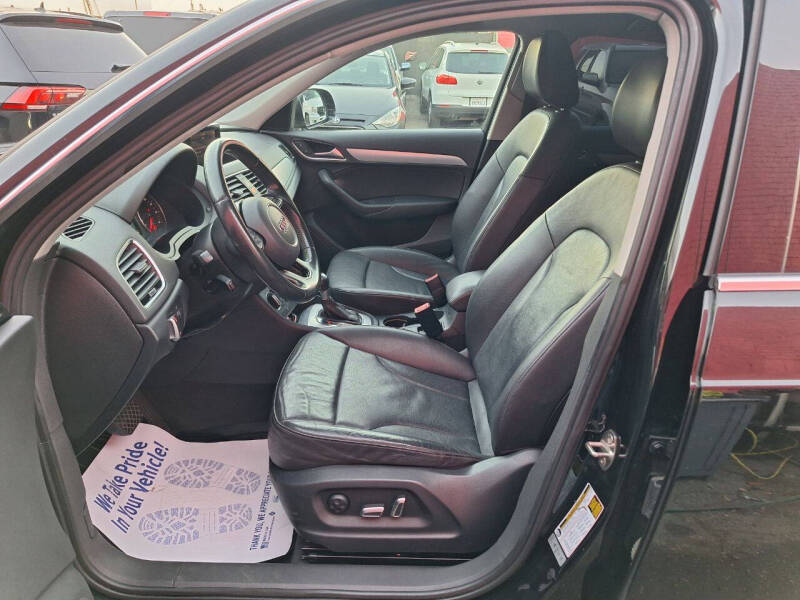 2016 Audi Q3 2.0T Premium Plus