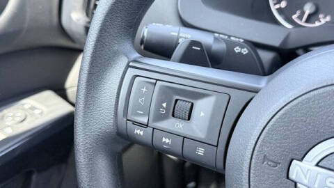 2025 Nissan Pathfinder S