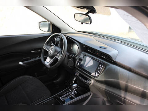 2022 Nissan Kicks SV