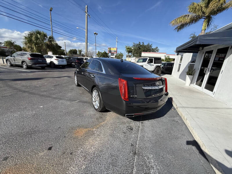 2014 Cadillac XTS Luxury Collection