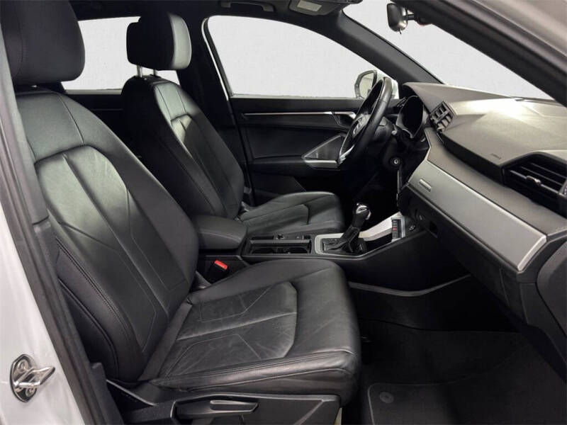 2019 Audi Q3 quattro Premium 45 TFSI