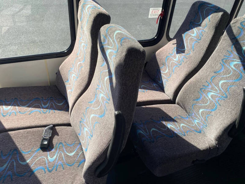 2005 Ford E-Series E-450 SD