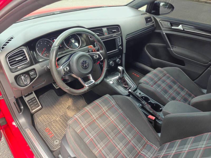 2017 Volkswagen Golf GTI