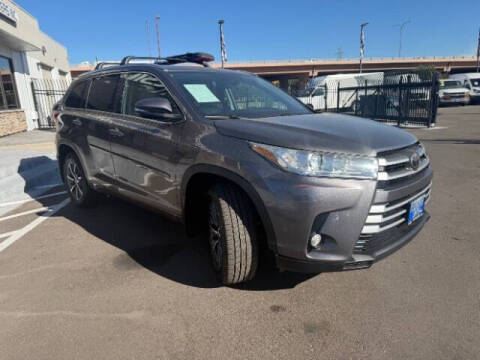 2018 Toyota Highlander SE
