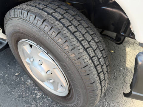 2013 Ford E-Series E-350 SD XL