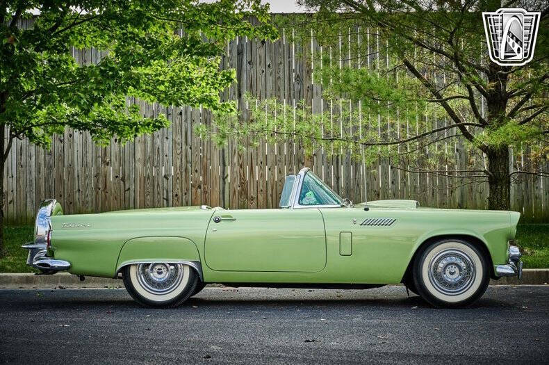 1956 Ford Thunderbird