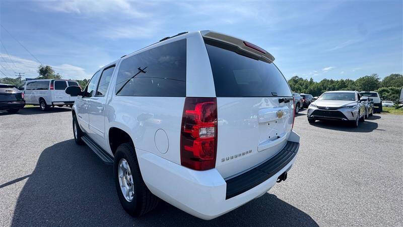 2011 Chevrolet Suburban LS