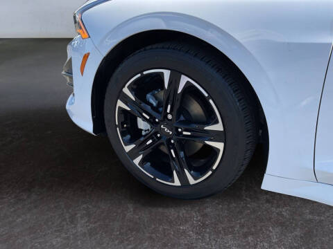 2022 Kia K5