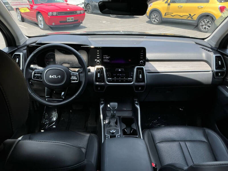 2023 Kia Sorento EX