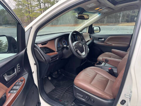 2015 Toyota Sienna