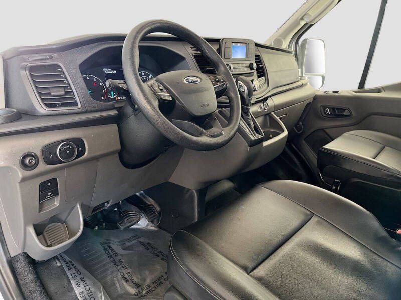 2025 Ford Transit 250