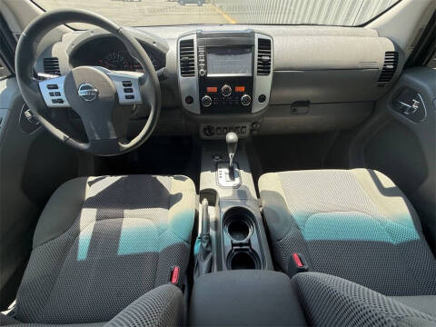 2021 Nissan Frontier SV