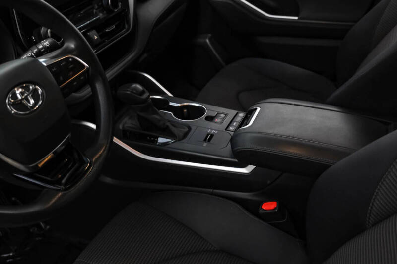 2020 Toyota Highlander L
