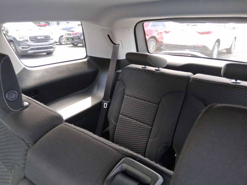 2017 GMC Acadia SLE-1