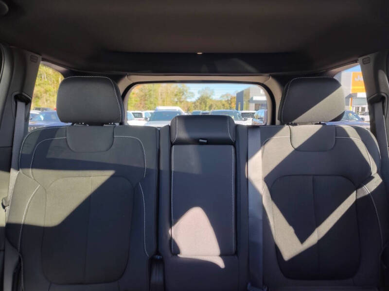 2025 Jeep Grand Cherokee Laredo X