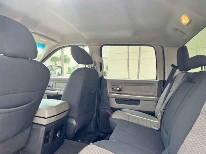 2012 RAM 1500 SLT