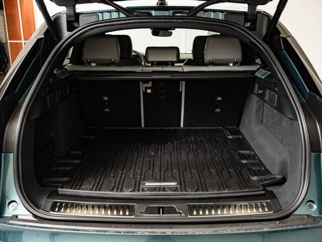 2026 Land Rover Range Rover Velar