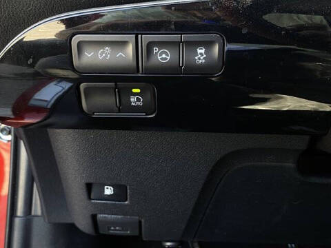 2022 Toyota Prius XLE