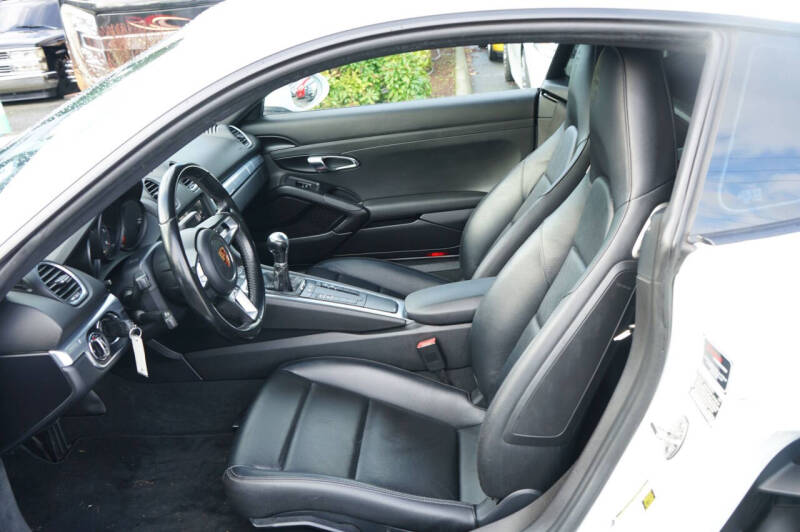 2018 Porsche 718 Cayman