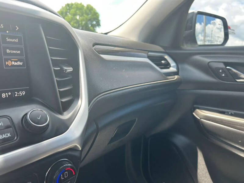 2021 GMC Acadia SLT
