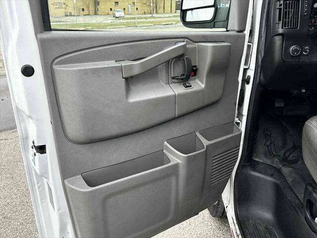 2017 Chevrolet Express 2500