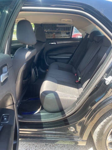 2018 Chrysler 300 Touring