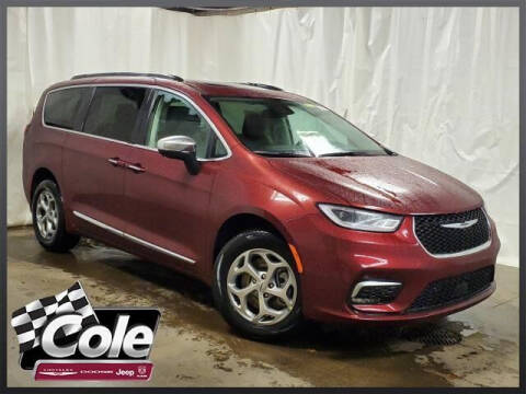2023 Chrysler Pacifica for sale at COLE Automotive in Kalamazoo MI