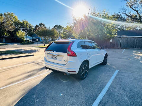 2015 Volvo XC60 T6 R-Design Platinum