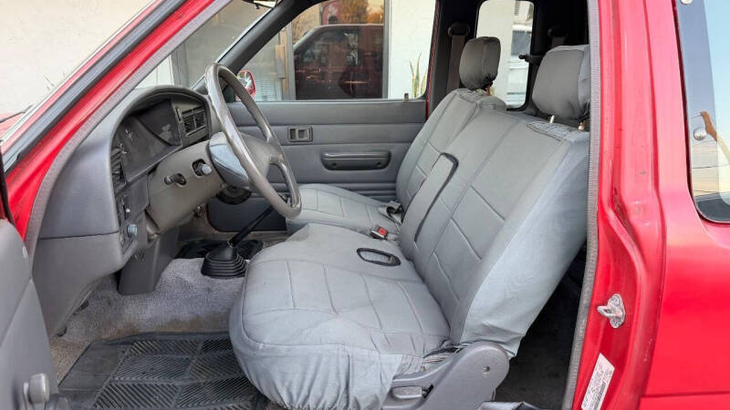 1991 Toyota Pickup Deluxe