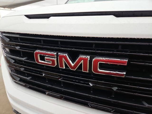 2026 GMC Sierra 1500 Elevation Standard