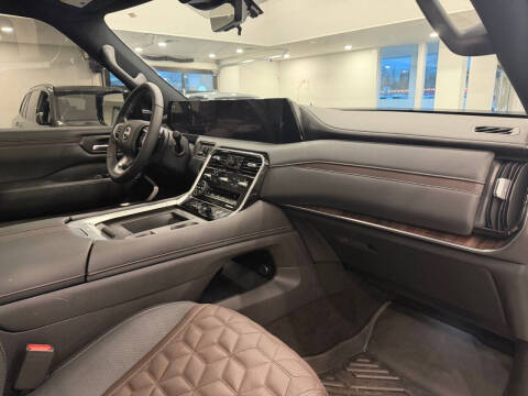 2025 Nissan Armada Platinum Reserve