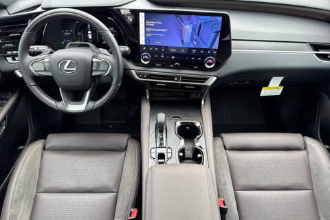 2026 Lexus RX 450h+ Luxury