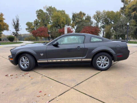 2009 Ford Mustang V6 Deluxe