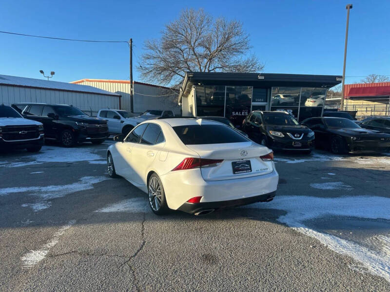 2018 Lexus IS 300