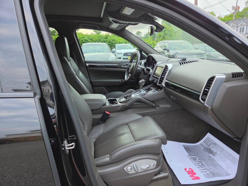 2016 Porsche Cayenne S