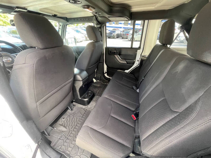 2017 Jeep Wrangler Unlimited Sport