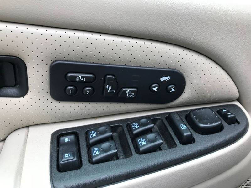 2004 Cadillac Escalade