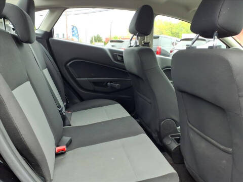 2016 Ford Fiesta S