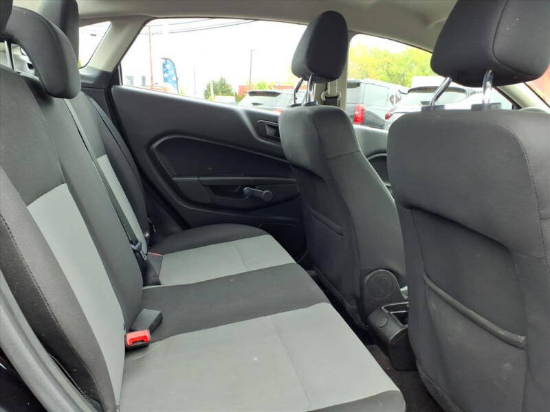 2016 Ford Fiesta S