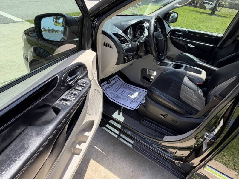 2015 Chrysler Town and Country Limited