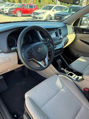 2018 Hyundai Tucson SE