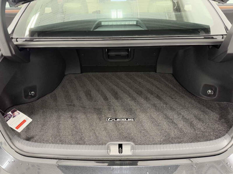 2025 Lexus ES 350 Ultra Luxury