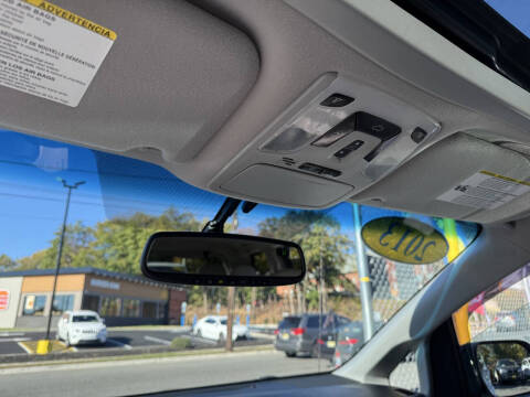 2013 Toyota Sienna XLE 8-Passenger