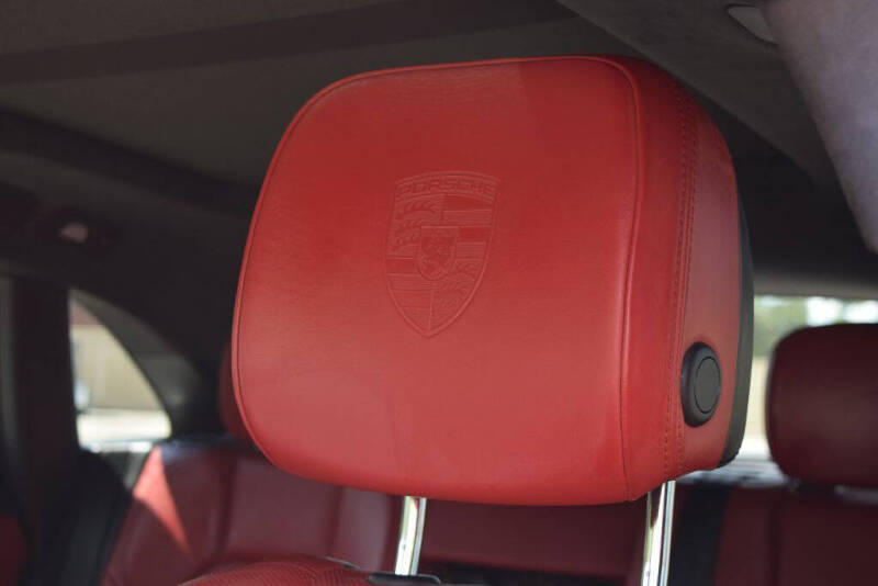 2015 Porsche Macan Turbo